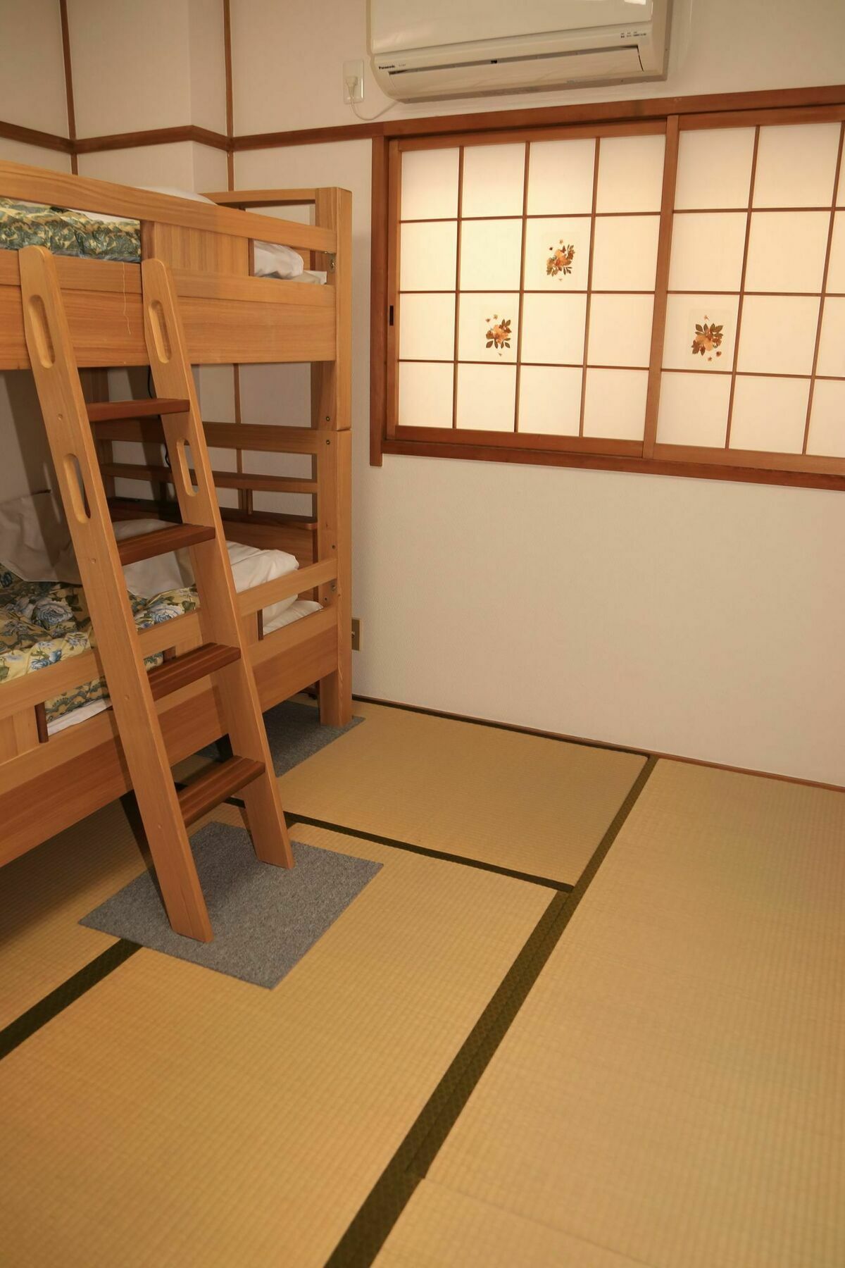 Guest House Fun Osaka Exterior photo
