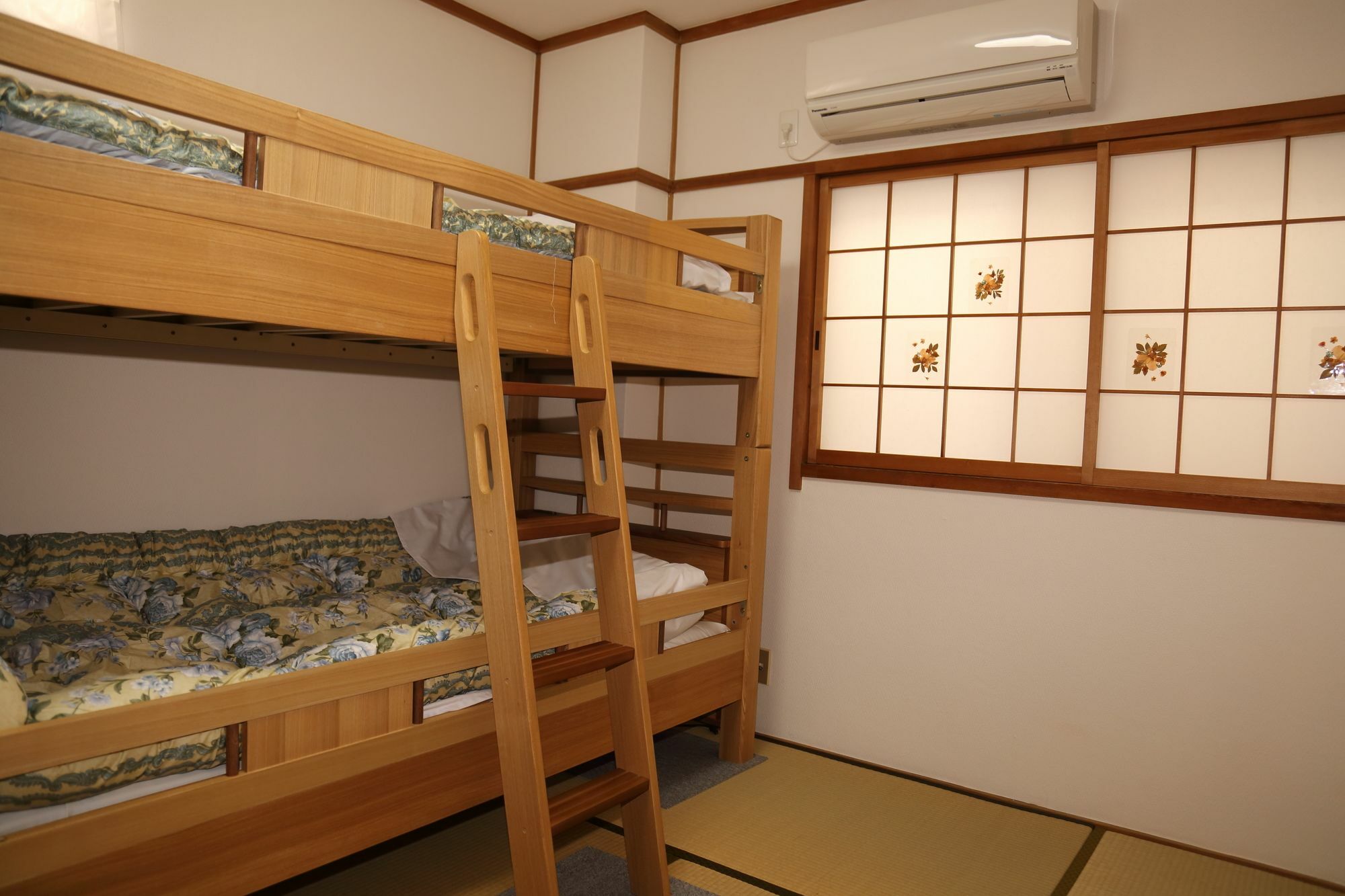 Guest House Fun Osaka Exterior photo